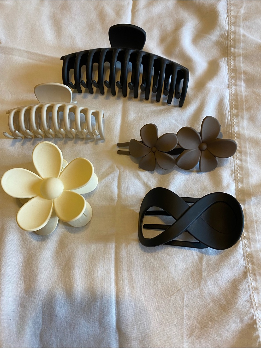 Mixed Floral & Classic Hair Clip Bundle in Black, Cream & Brown